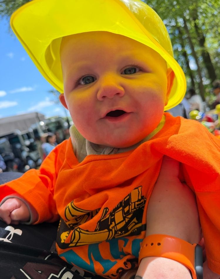 Crowd at the Highland School sandboxes at the touch a truck event