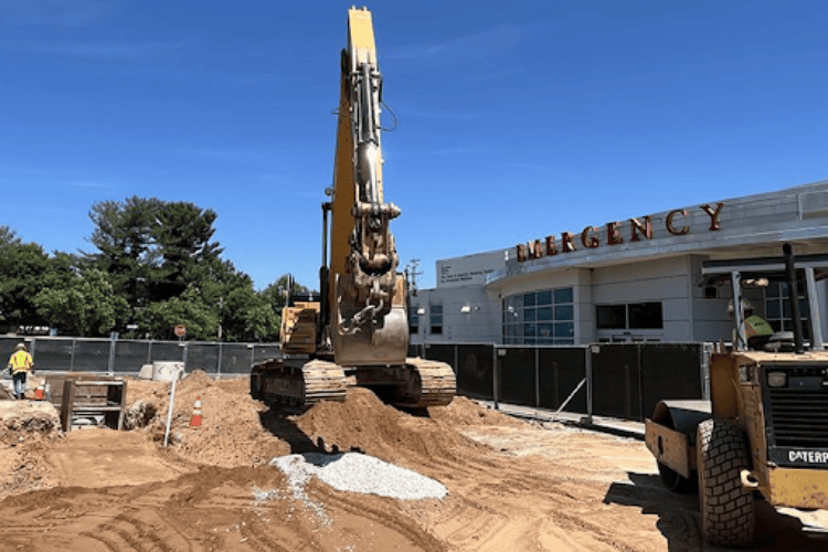 Northwest Hospital Maintenance of Traffic Comer Construction